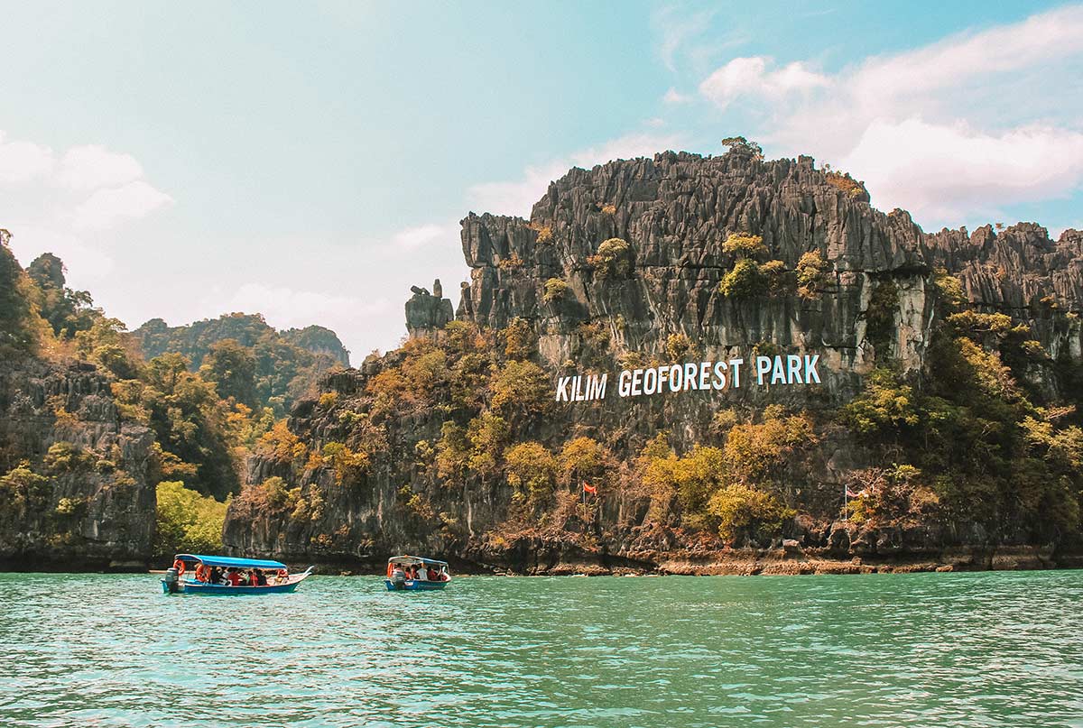 Jelajahi Keajaiban Mangrove Langkawi: Tur yang Menyenangkan dan Mendidik